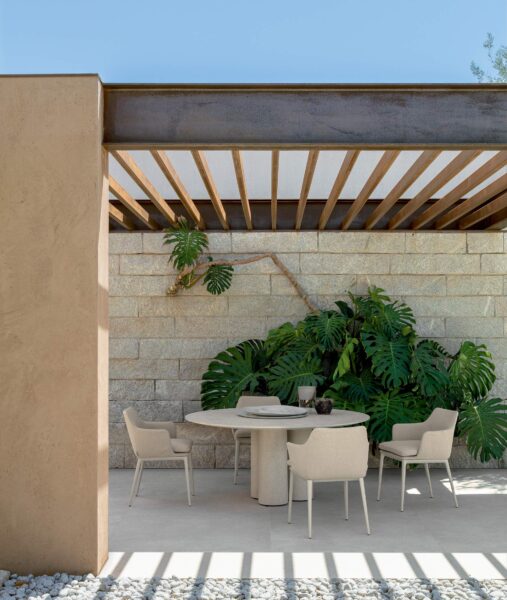 Salinas Mesa De Comedor D 135 Accoya 1